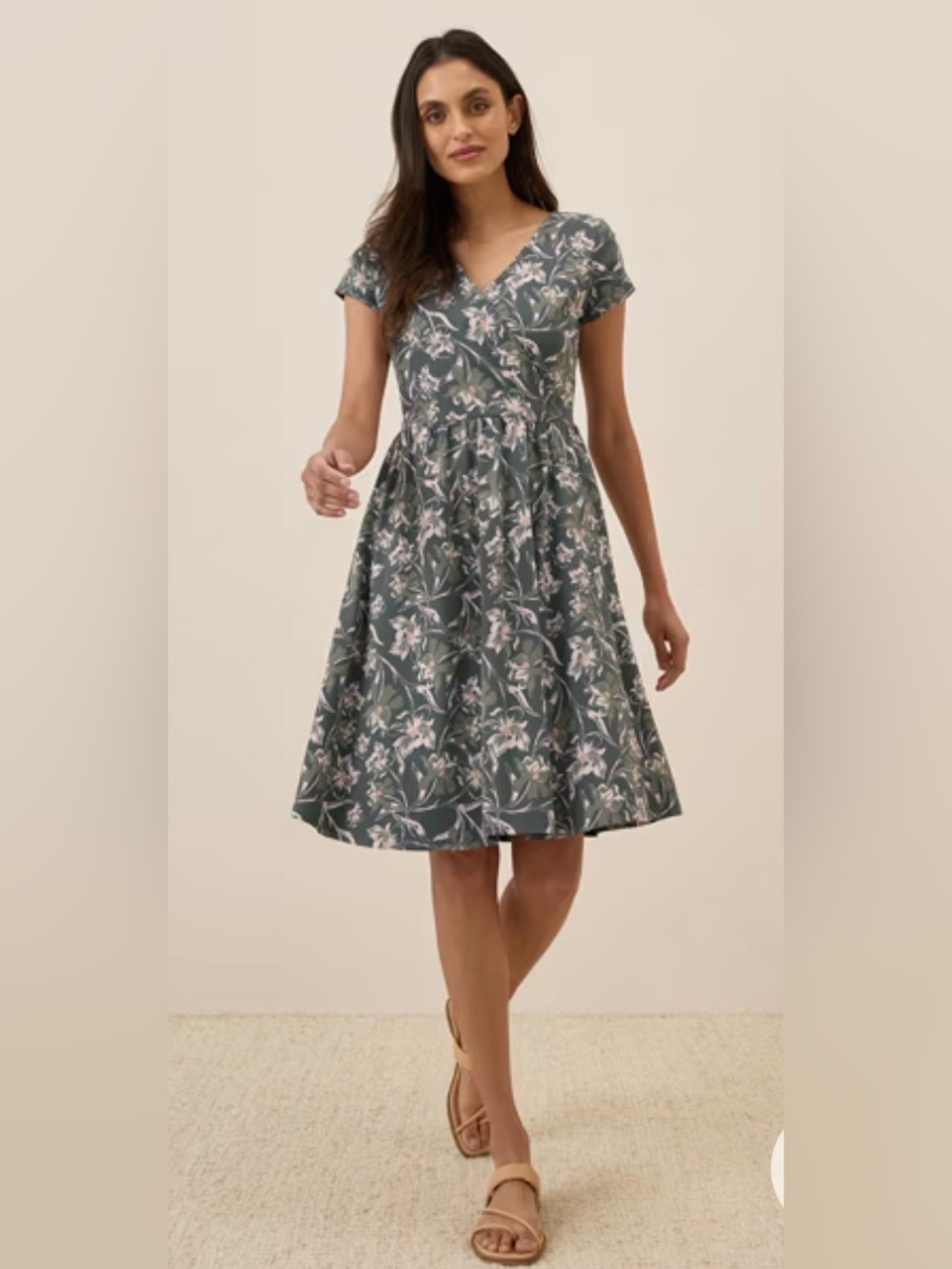 Pact Women's Fit & Flare Crossover Dress, Vineyard Floral Castor Grey. Size XS